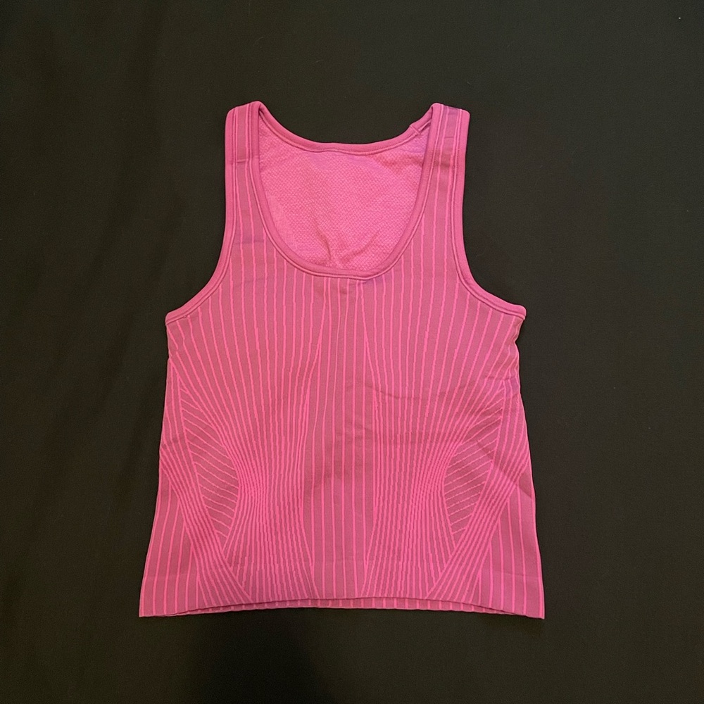Lululemon Ebb to Street Scoop Neck Tank